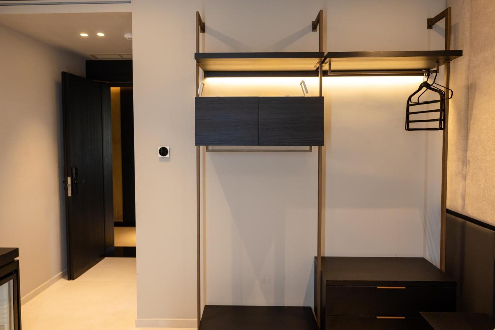 Hotel Majestic Radhime Ngoại thất bức ảnh