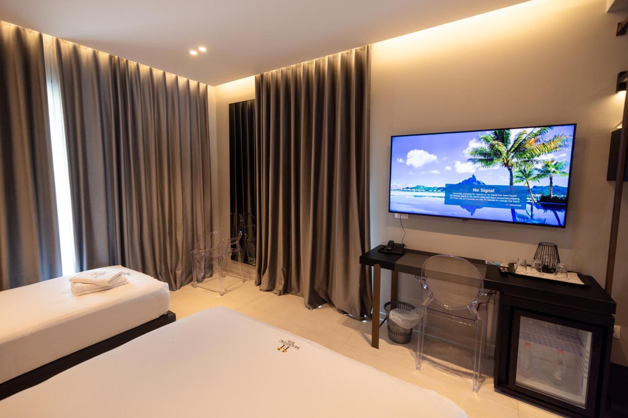 Hotel Majestic Radhime Ngoại thất bức ảnh